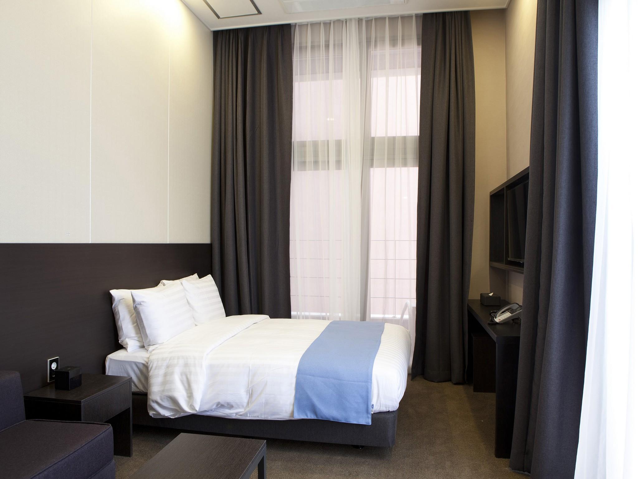 S Stay Dongtan Hotel Hwaseong Exterior photo